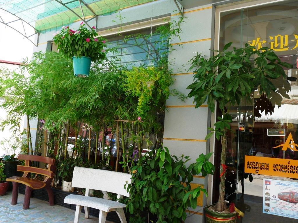 Hi Land Hotel Phnom Penh Exterior foto
